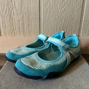 Mary Jane Sneakers